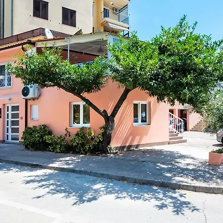 Bed&Breakfast Bohemian-2