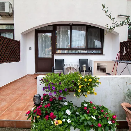 Apartment Svid-3